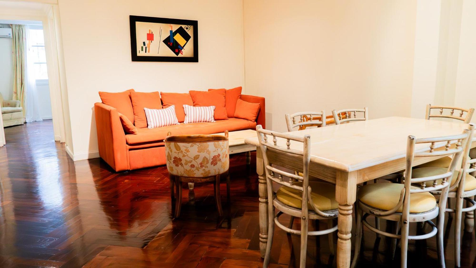 Moreno 820 By Dot Suites *