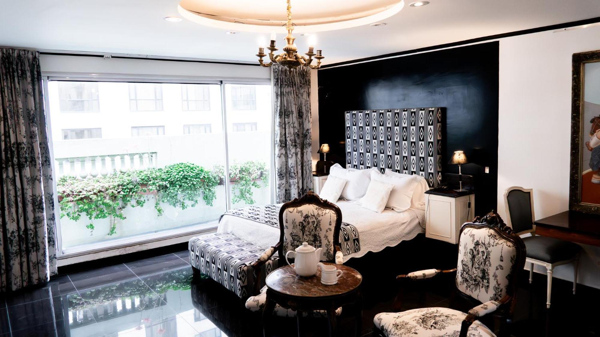 Moreno 820 By Dot Suites